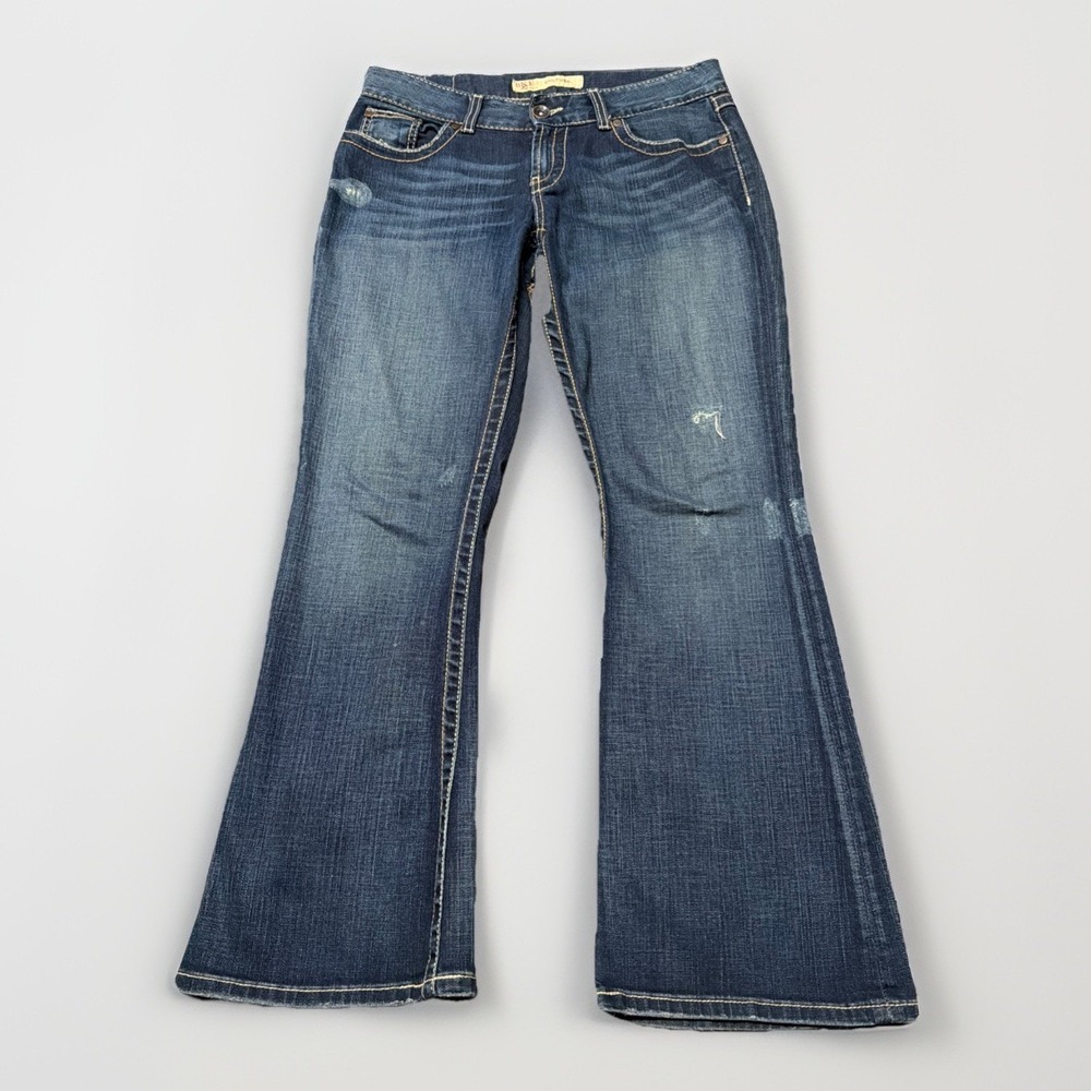 BKE Denim Culture Bootcut Jeans Womens 32x30 Distressed Embroidered Pockets